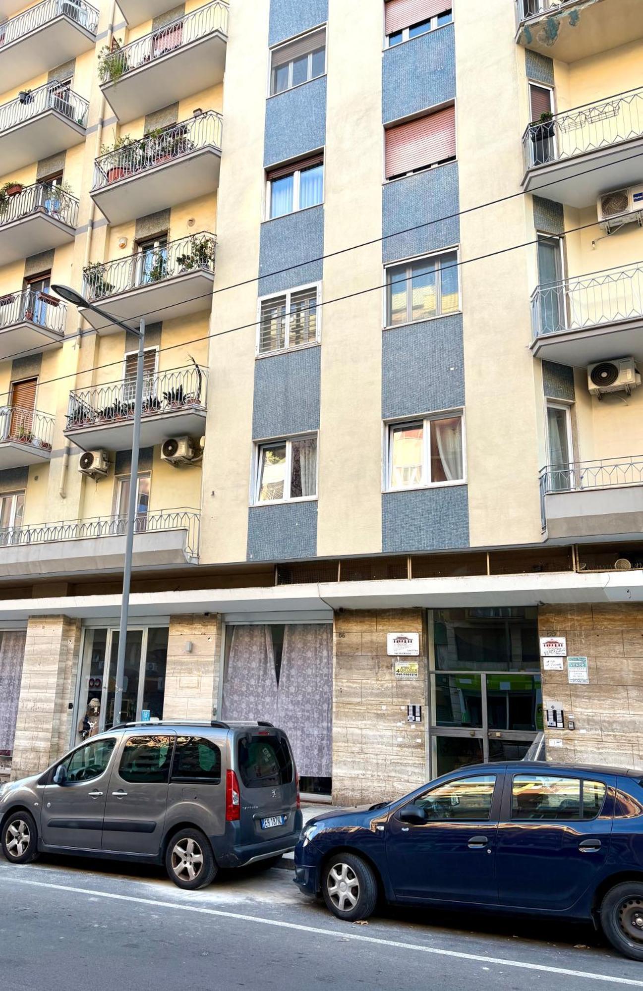 May Flower Central Apartament Bari Exterior photo